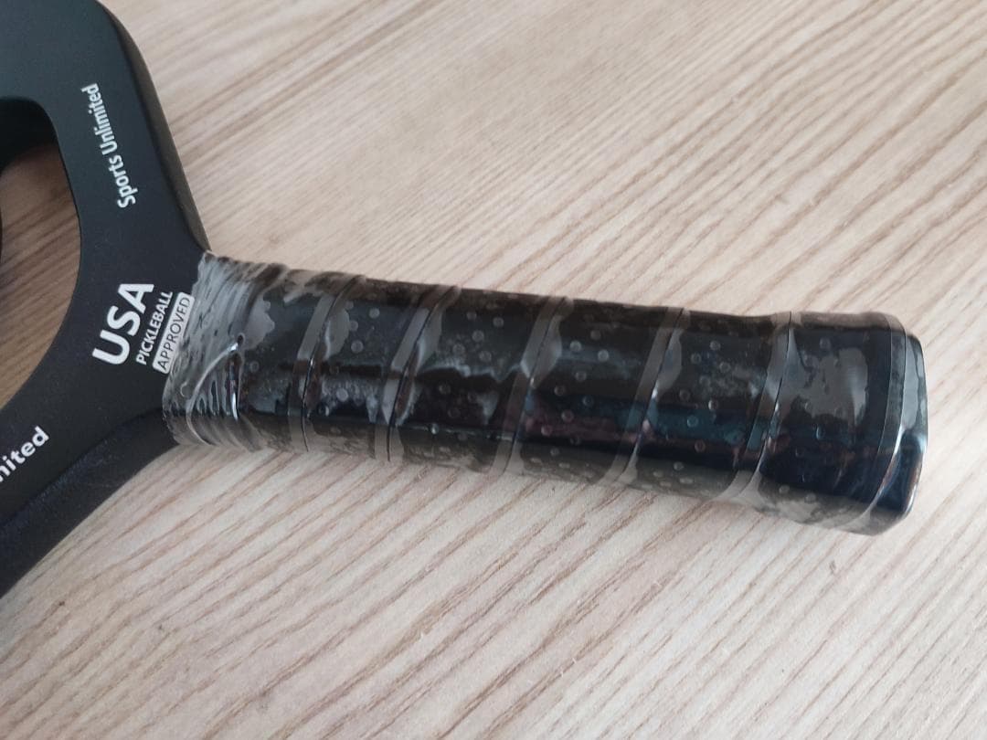 ピックルボール パドル FUTASI カーボンファイバー エッジレス 赤い 16