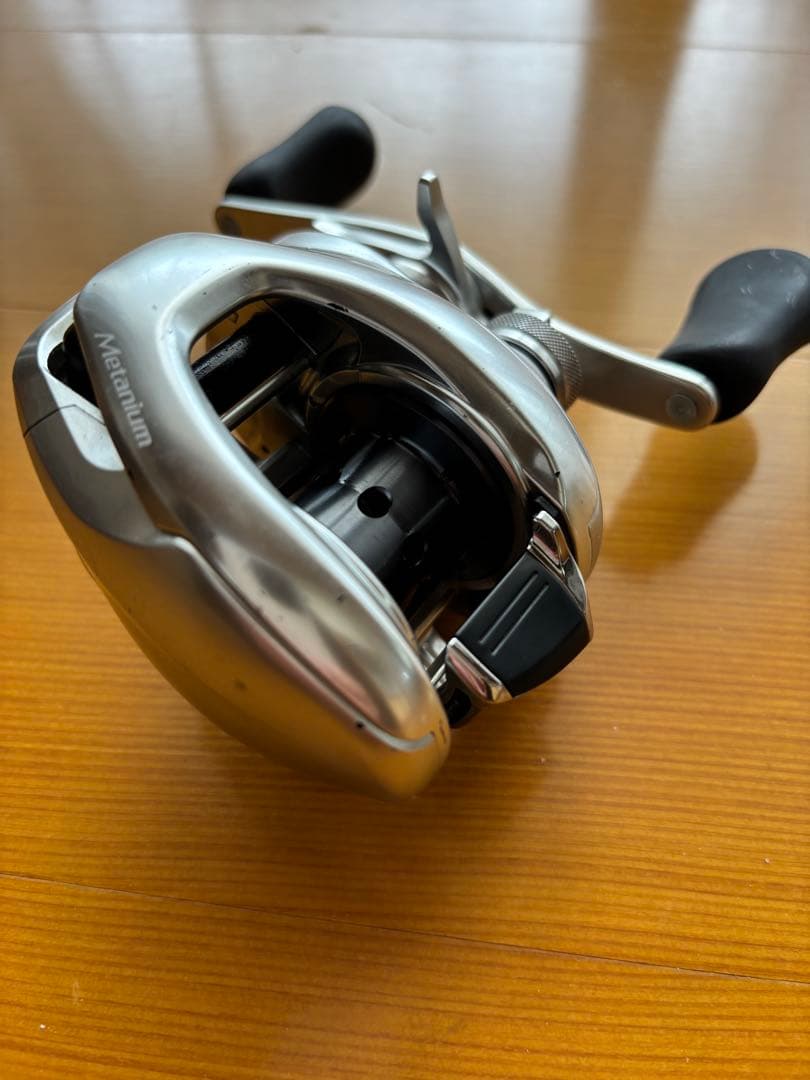 ベイトリール ダブルハンドル シルバー