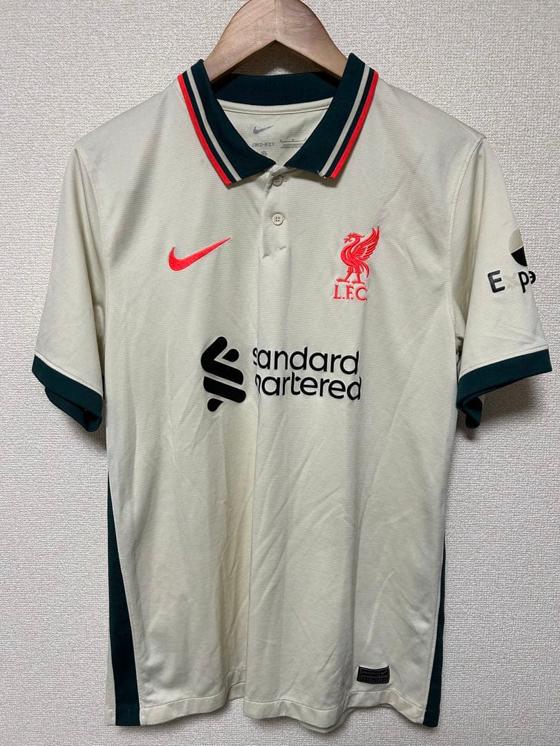 リヴァプール 21-22アウェイユニフォーム