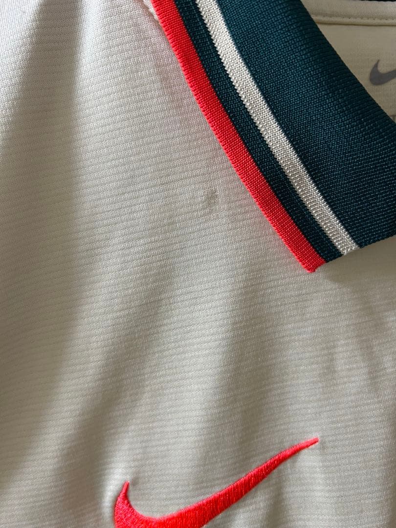 リヴァプール 21-22アウェイユニフォーム