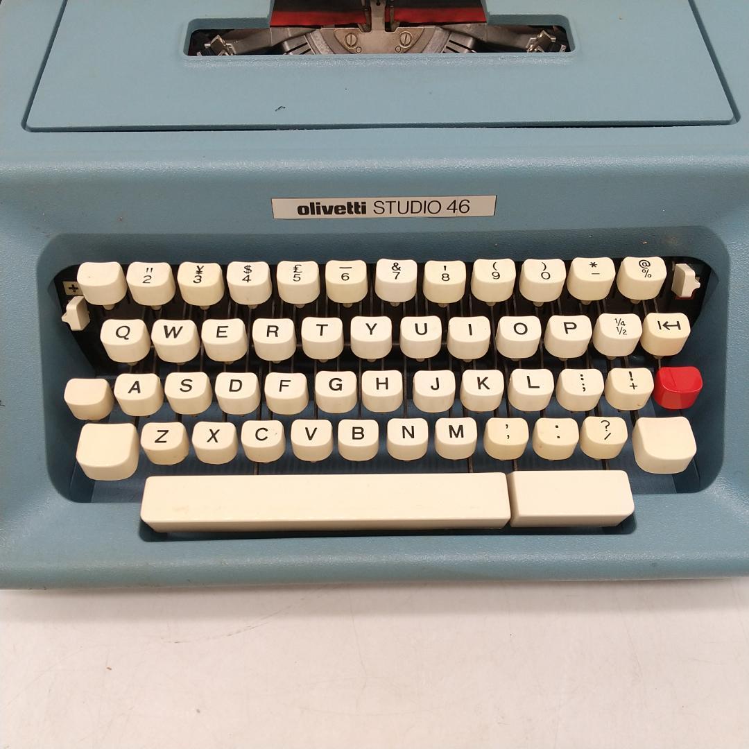 2817番 Olivetti オリベッティ Studio 46 タイプライター