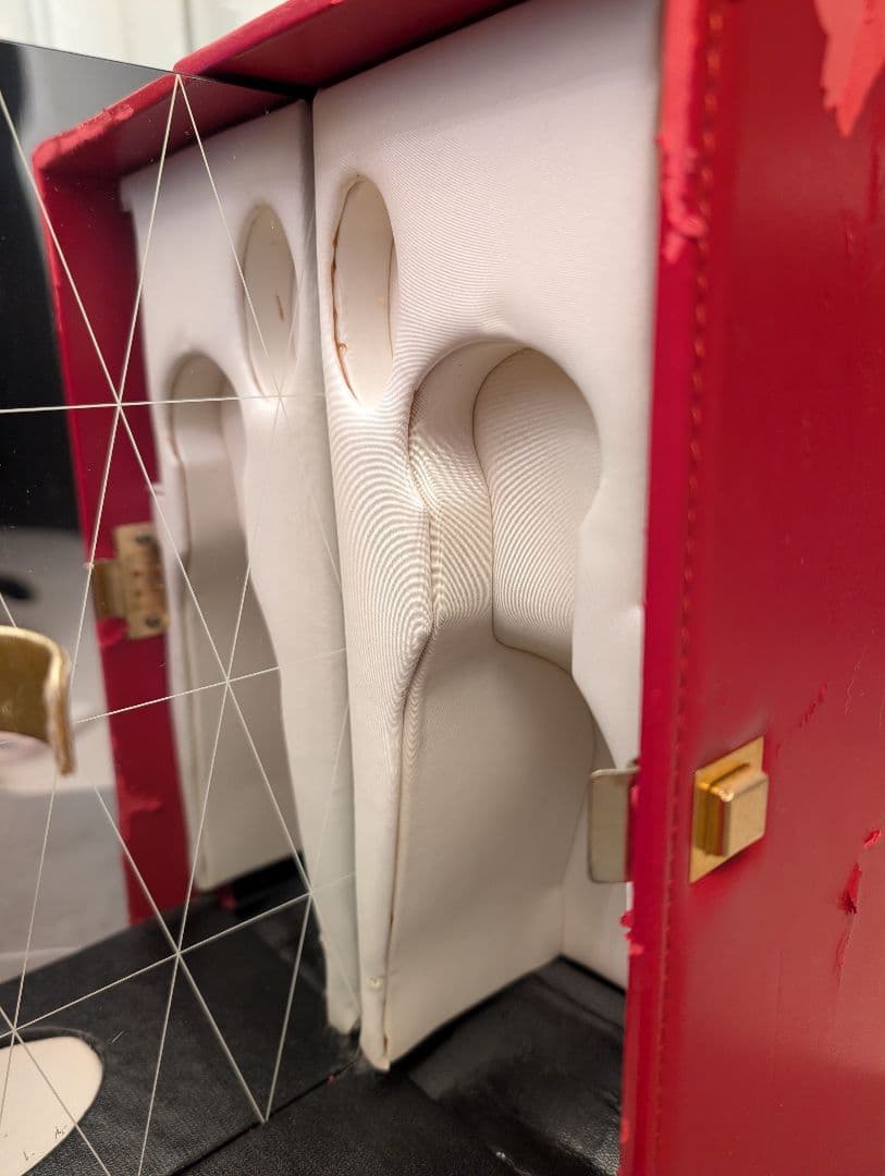 レミーマルタン　ルイ13世　バカラクリスタル　空き瓶　観音開き