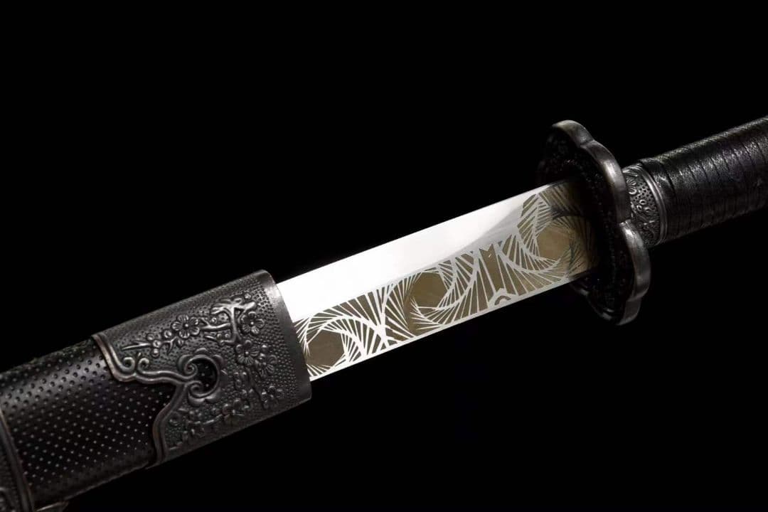 『刺繍春刀——千機変』古兵器 武具　刀装具　日本刀　模造刀 居合刀 長尺