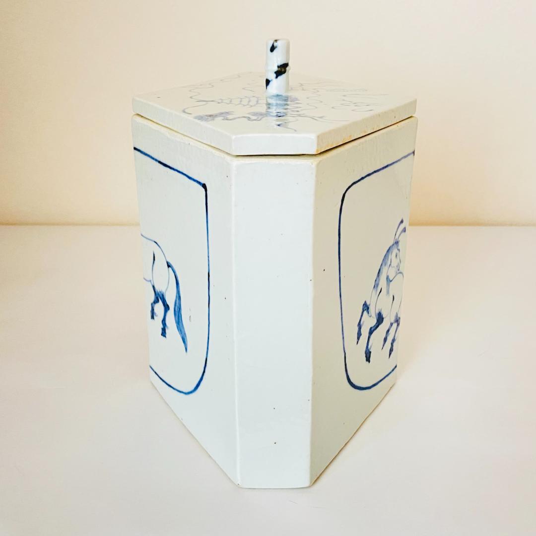 菱馬水指 染付　景徳鎮窯 王懐英　共箱入　茶道具　茶器　陶芸　伝統工芸品