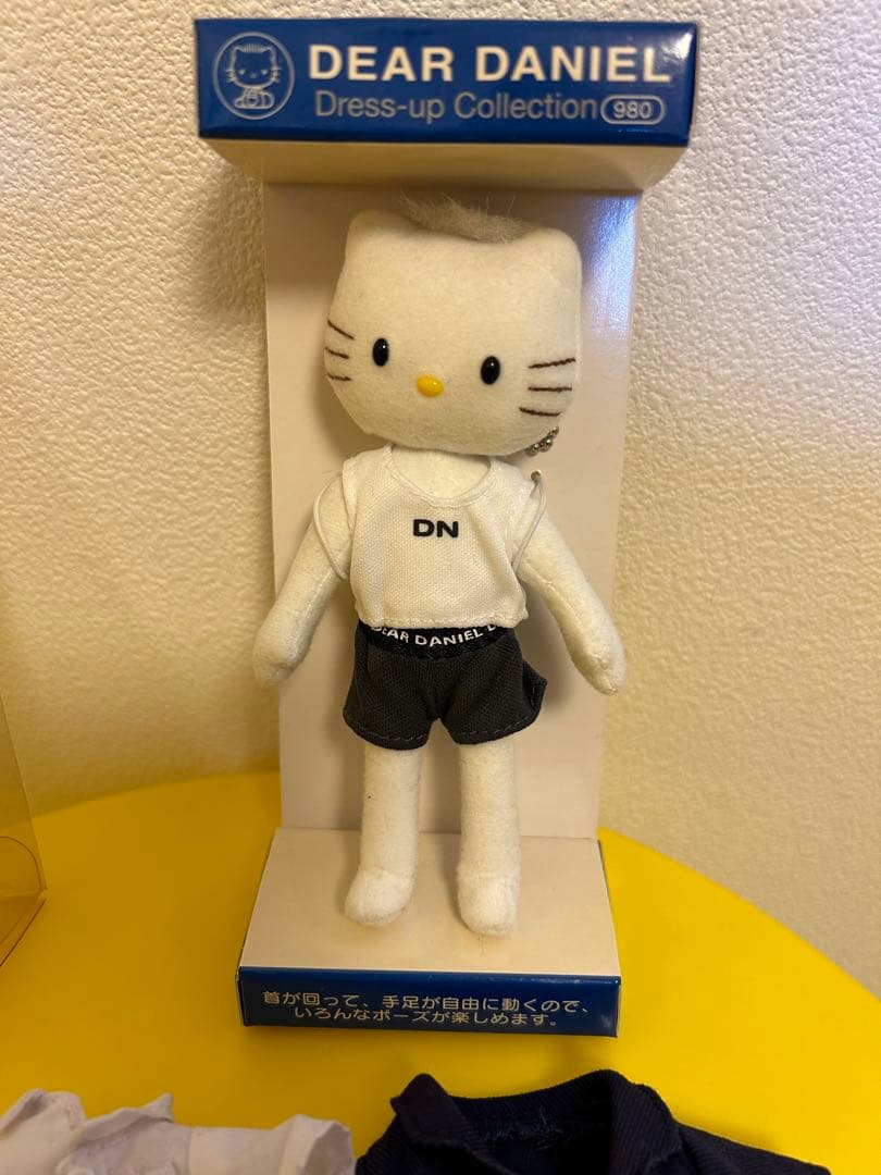 レトロ　キティ　ダニエル　ドレスアップ　コレクション　フィギュア　人形　サンリオ