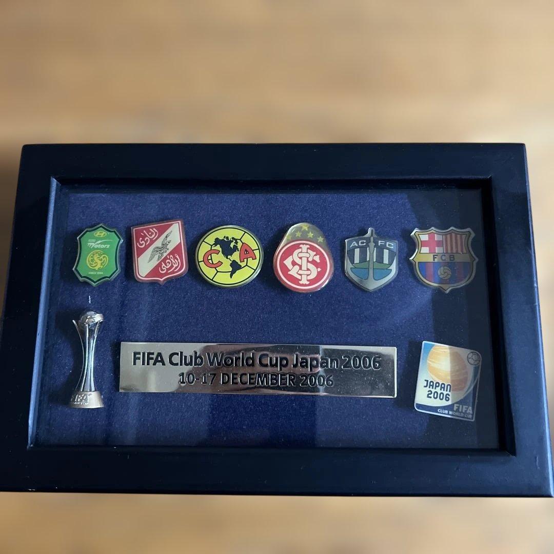 FIFAクラブワールドカップ記念ピンバッジセット