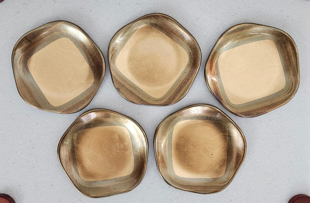 箔一オリジナル金沢箔『古代箔』二段重・ 古代箔梅型銘々皿 2セット