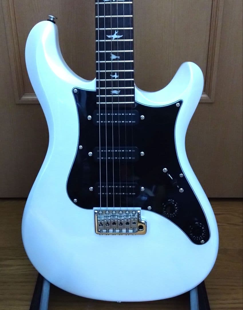 PRS SE NF3 Pearl White ローズネック