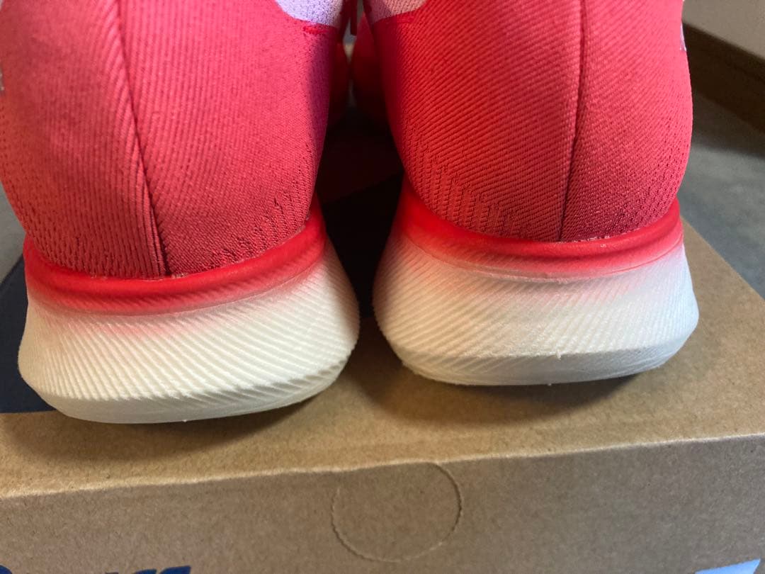 asics メタスピードエッジプラス　27.0cm 箱付き