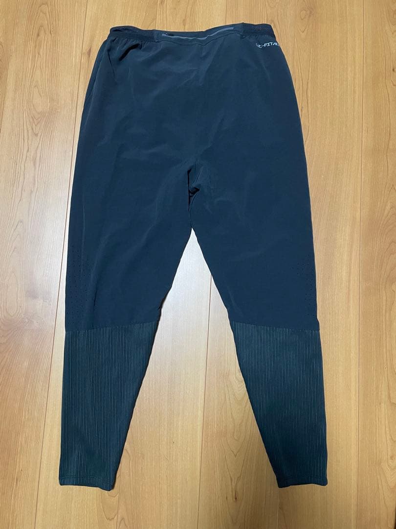 NIKE エアロスイフト ロングパンツ Mサイズ