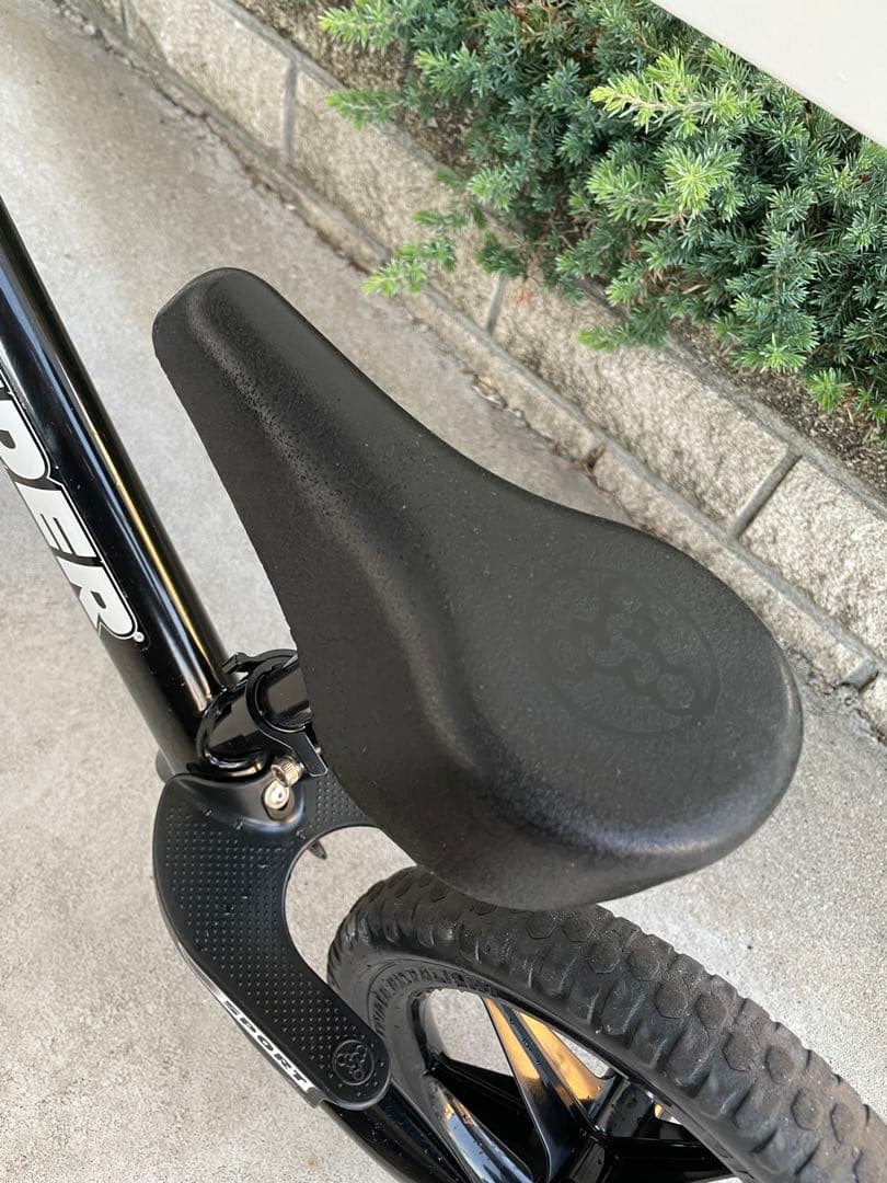 ストライダー　STRIDER　ブラック