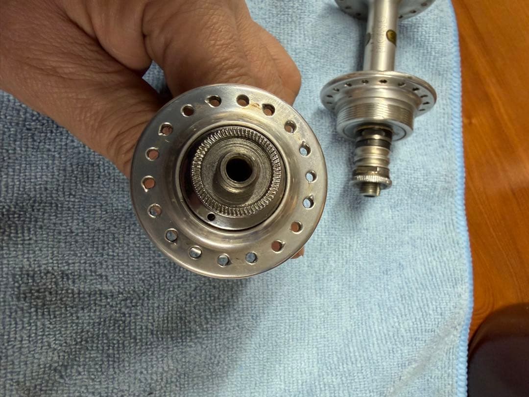 値引き！サンツアーSUPERBE 前後ハブセット　￼5Sギアはオマケです！