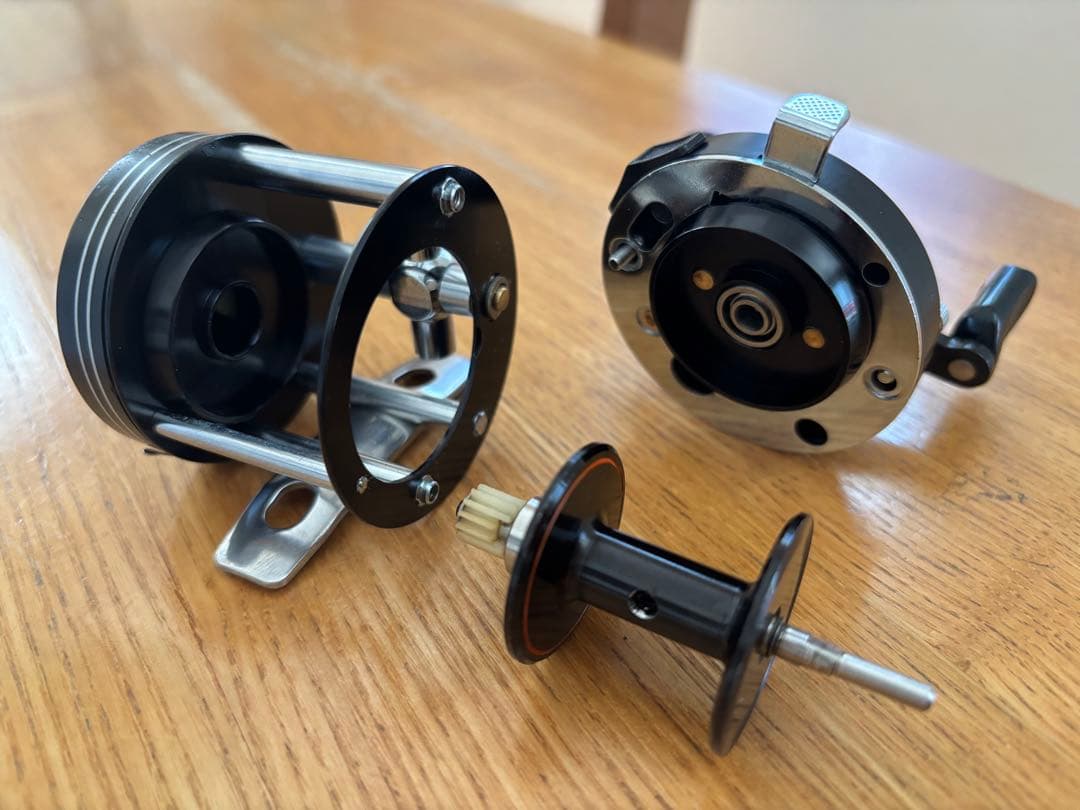 【美品】【送料無料】ダイワ　ミリオネア　ＧＳ　２０００Ｃ　純正袋付