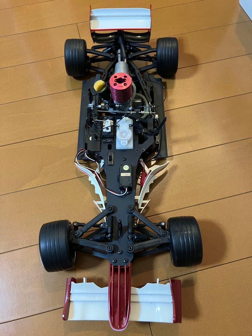 デアゴスティーニ　F2004 フェラーリ　エンジンカー（未使用品　部品取り用）
