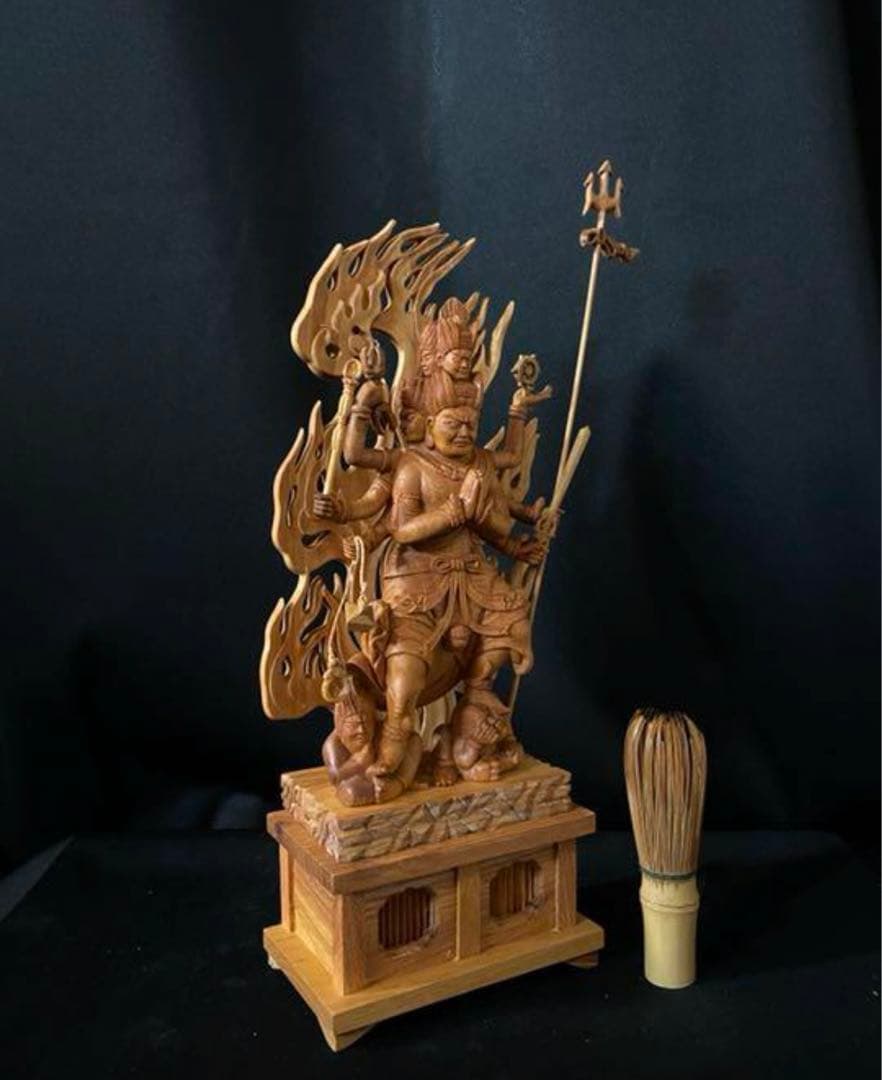 仏教工芸品　木彫仏像　最高級品　仏師手仕上げ品　大元帥明王立像