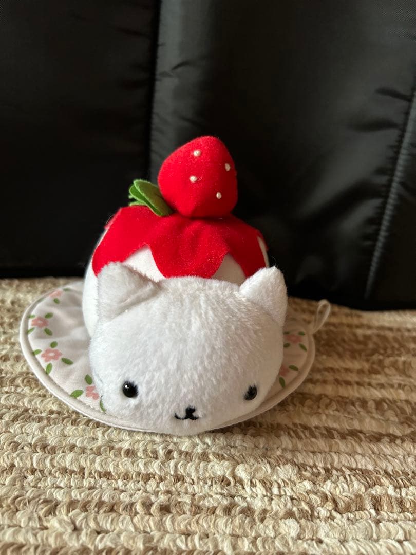 にゃんにゃんにゃんこ　にゃんこレストランPart2 ストロベリーにゃんこケーキ