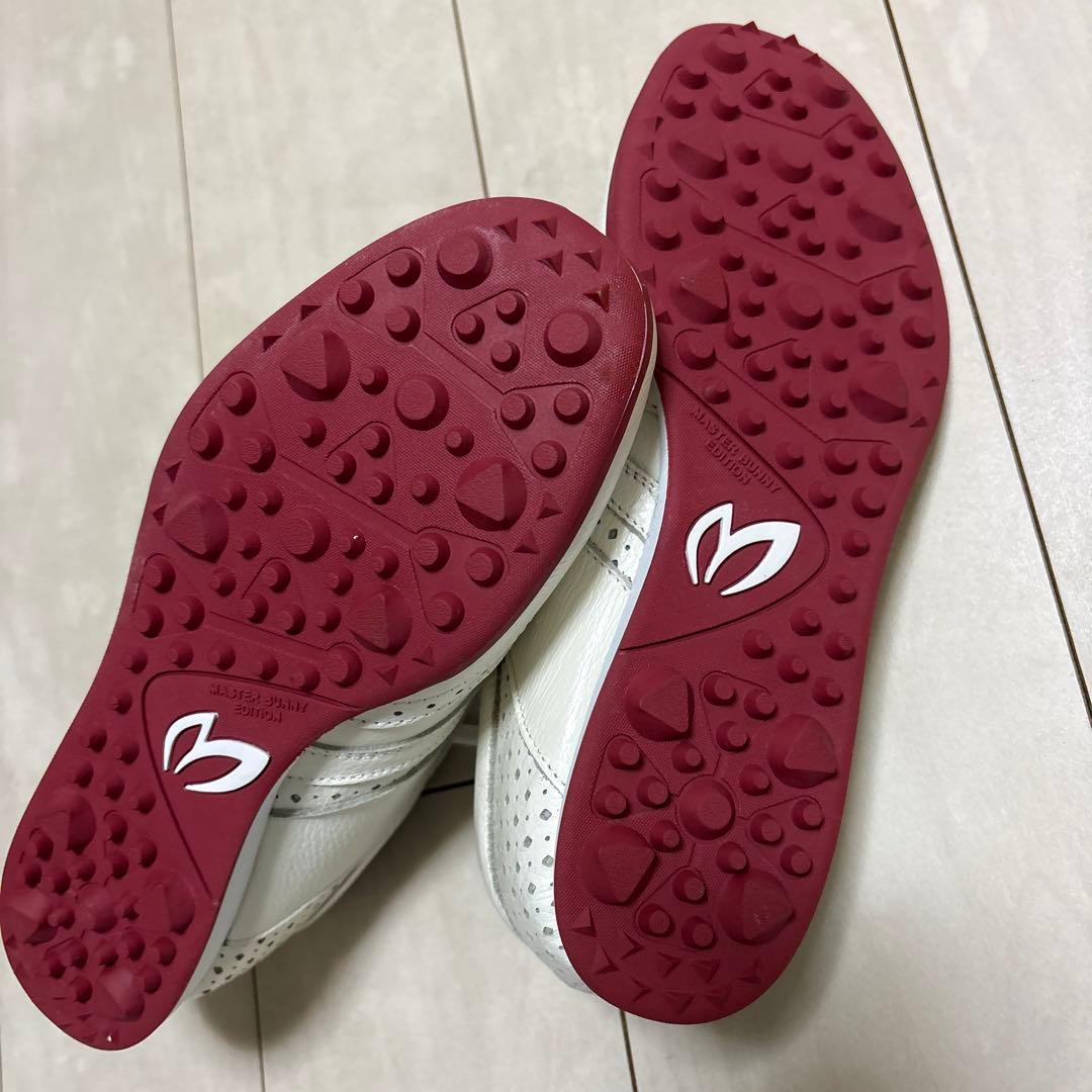 【新品未使用】MASTER BUNNY EDITION ゴルフシューズ(女性用)