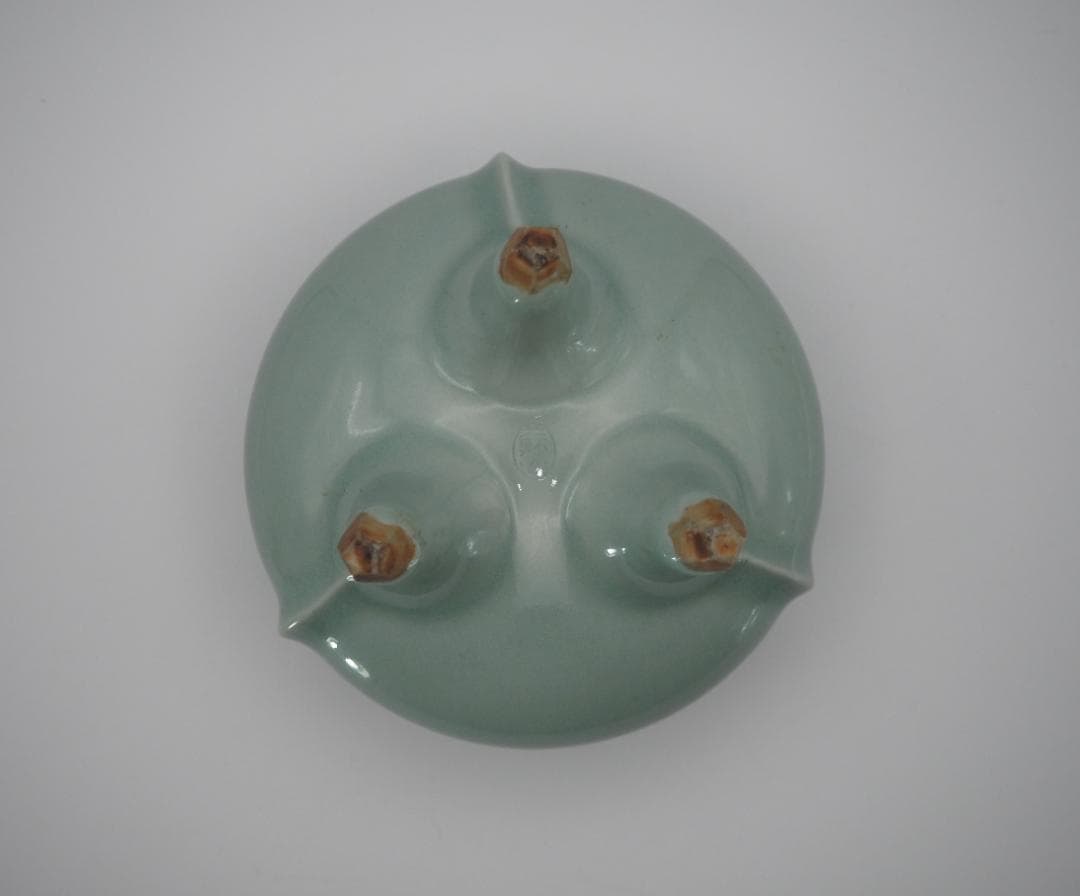 帝室技芸員 初代諏訪蘇山造 青磁 袴腰香炉 純銀透彫火舎 二代蘇山極箱付