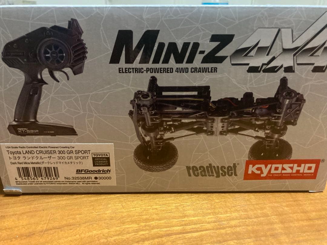 KYOSHO Mini-Z 4x4 ランドクルーザー リフトアップ