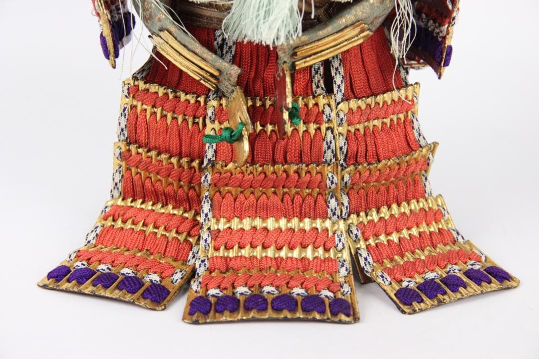 明治 谷本要助作 武者 赤糸威 金色兜 蝙蝠男面 鎧飾り 共箱 EG1-08