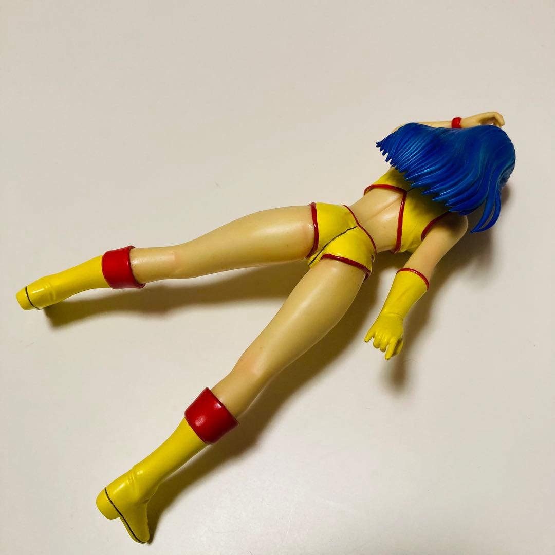 美品✳️ダーティペア『ケイ＆ユリ 1/10 フィギュア WAVE』※不足部品あり