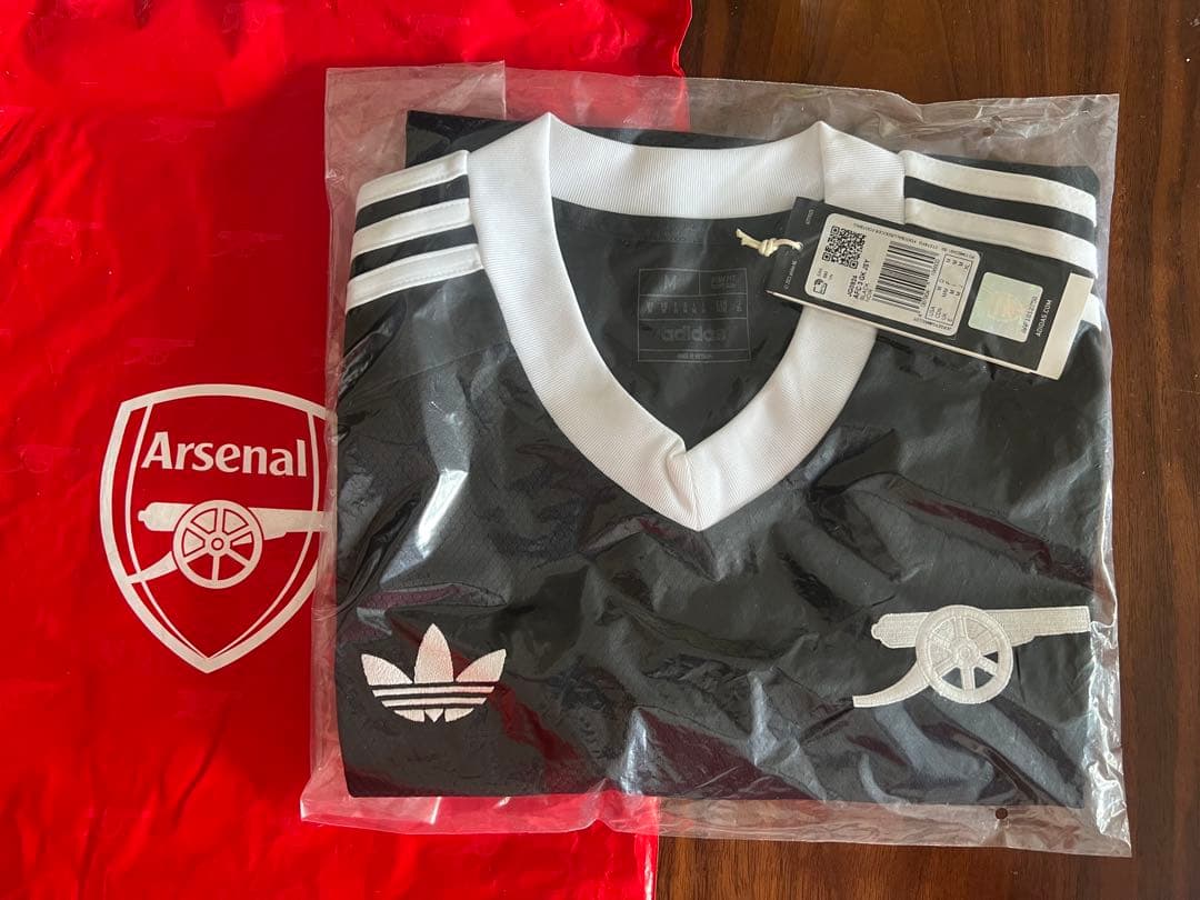 【日本未発売・新品タグ付き】アーセナル　24/25 3rd GK ユニフォーム