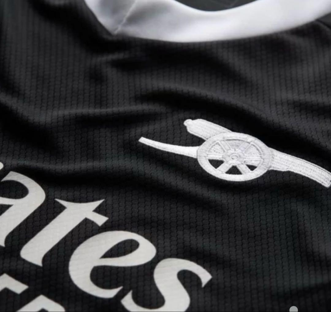 【日本未発売・新品タグ付き】アーセナル　24/25 3rd GK ユニフォーム