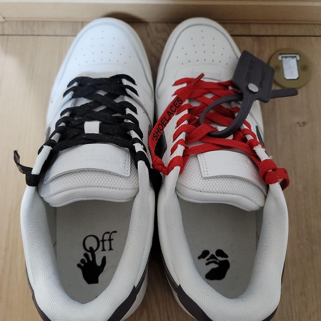 Off-White　スニーカー