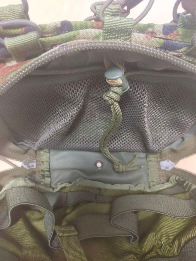 L.E.M. Supply Co.　メディックマグポーチ