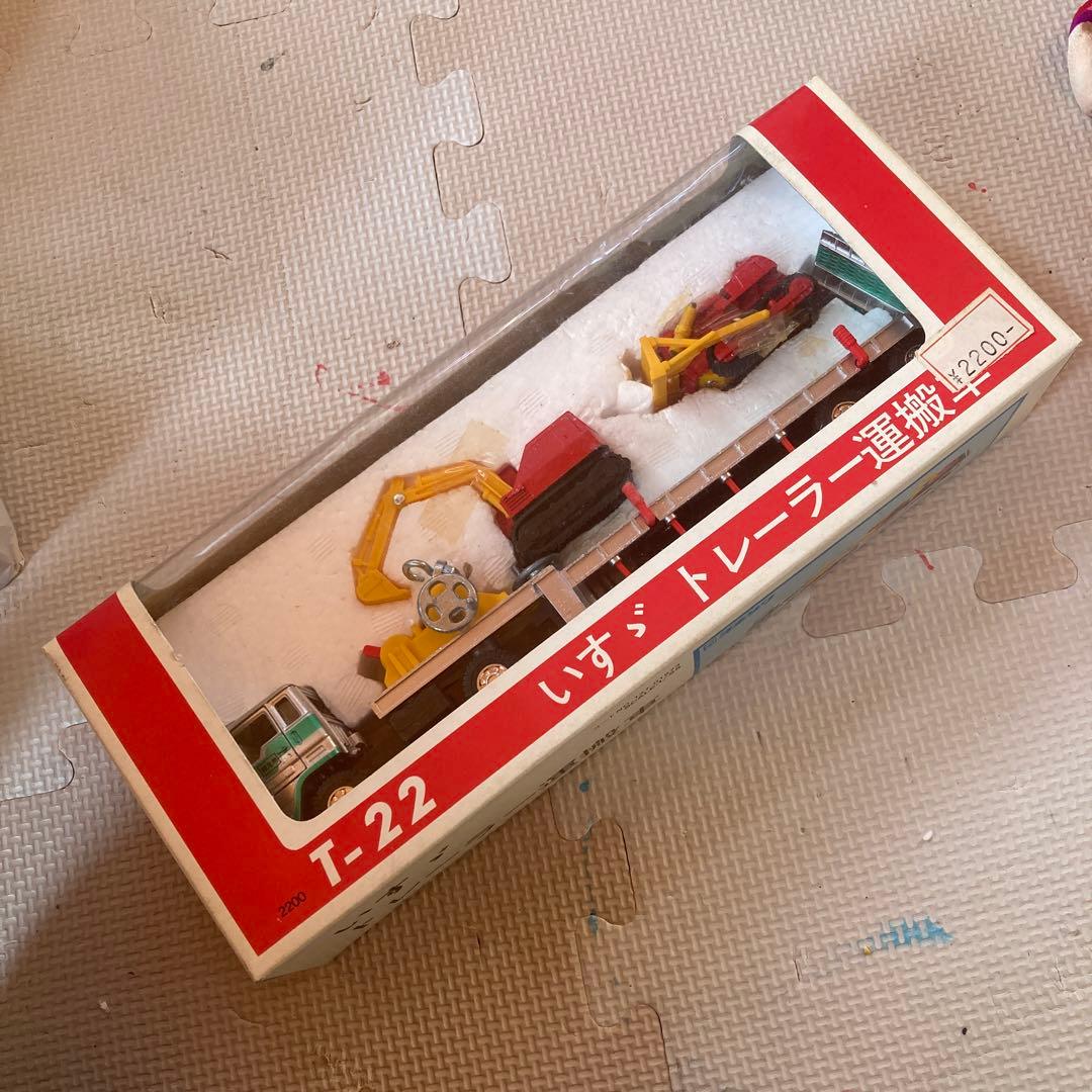 ダイヤペット　T-22 いすゞ　トレーラー運搬車　ブルトーザーパワーシャベル付