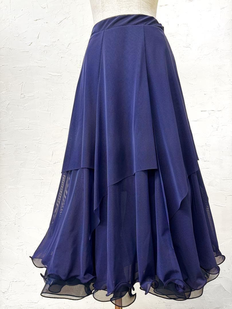 【軽やか】新品　青紫　裾フリル　三段ロングデザインスカートｄ87