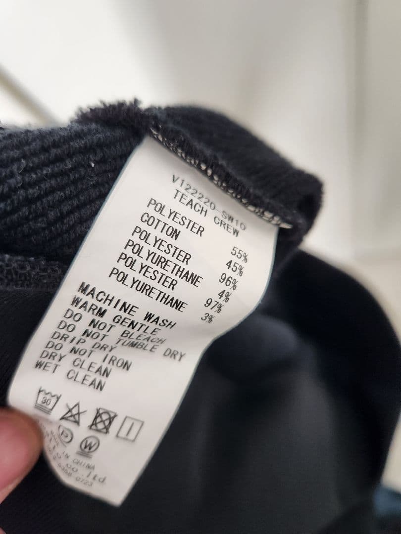 V12　トレーナー