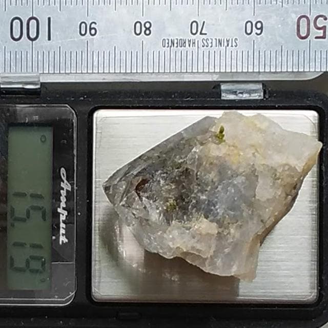 15.19g　幽霊水晶　共生鉱物　鉱物標本　水晶　ファントム水晶