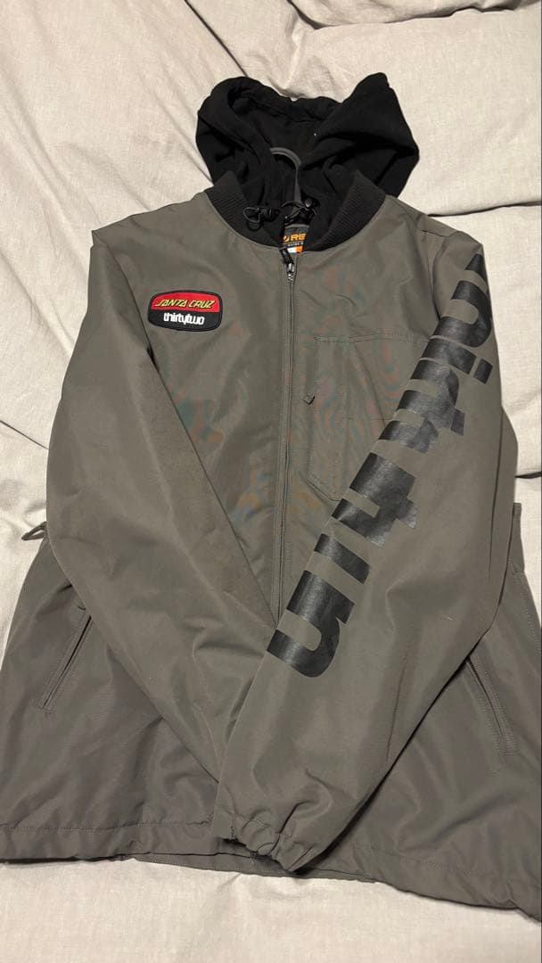 SANTA CRUZ スノボウェア