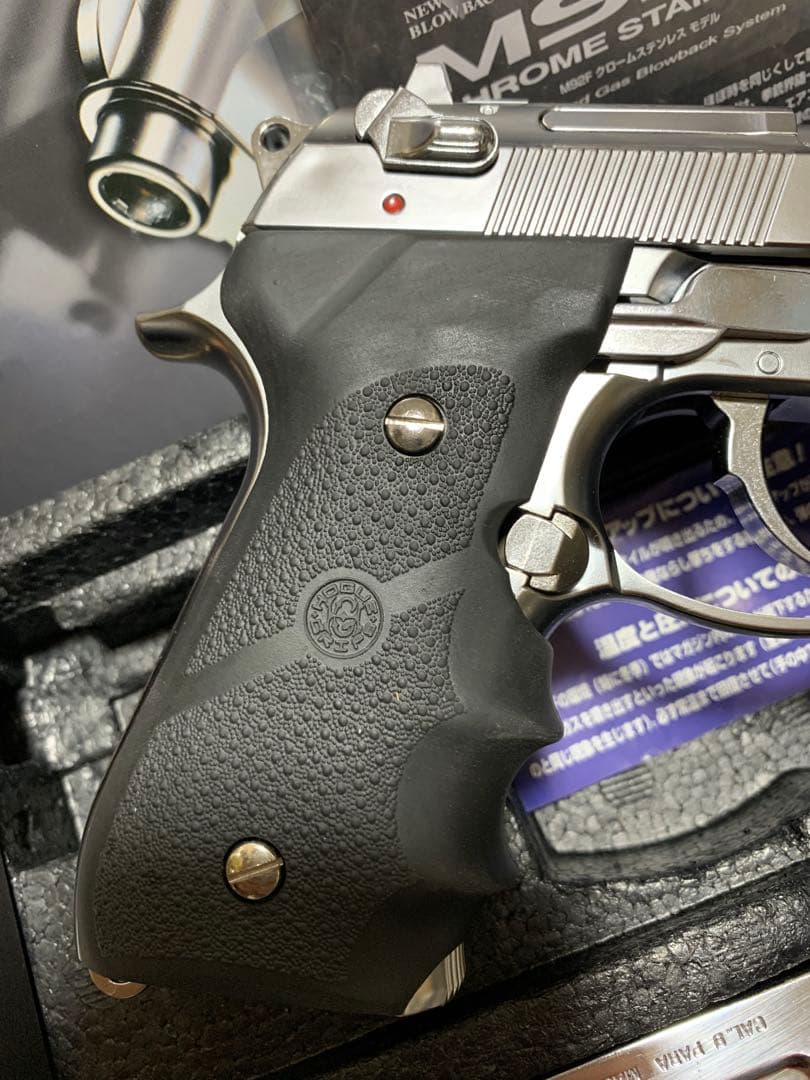 美品東京マルイM92Fクロームステンレス　HOGUホーグラバーグリップ　管45