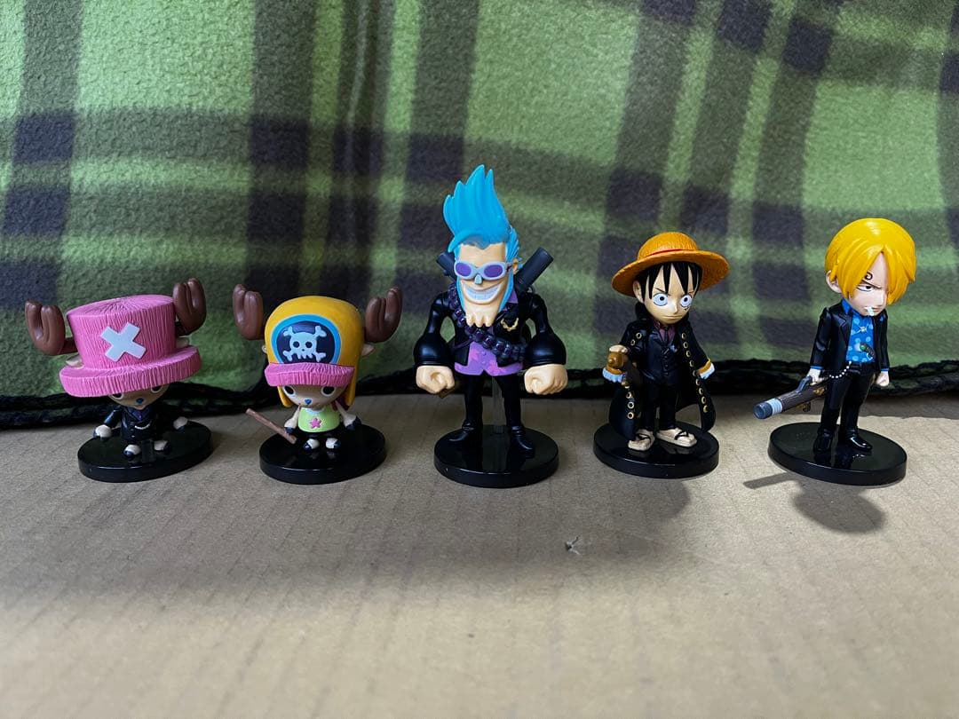 ワールドコレクタブルフィギュア　ストロングワールド　ワンピース 40体