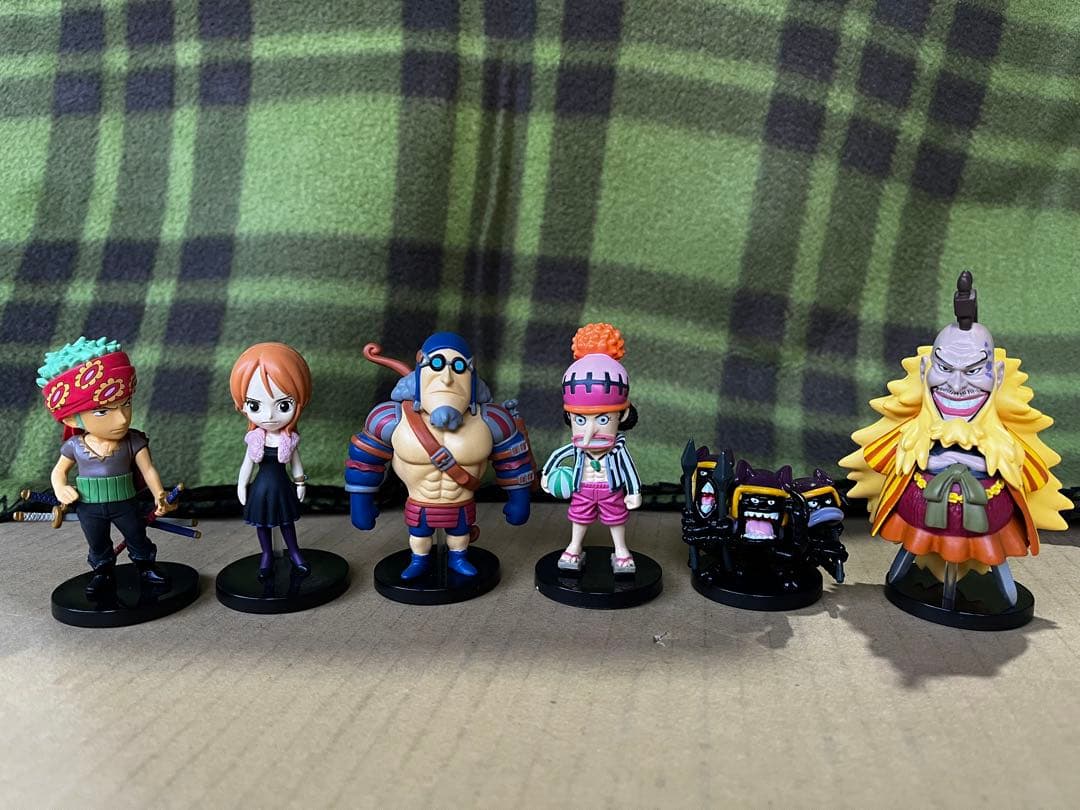 ワールドコレクタブルフィギュア　ストロングワールド　ワンピース 40体