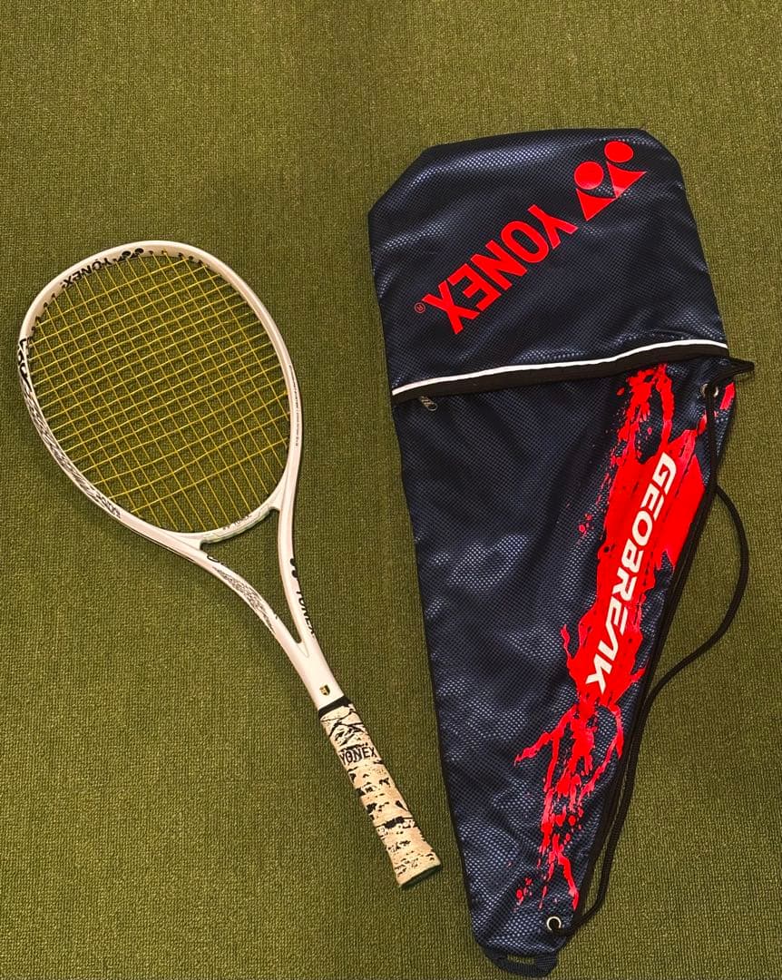 YONEX 旧型ジオブレイク70s ホワイト　ケース付き　廃盤モデル