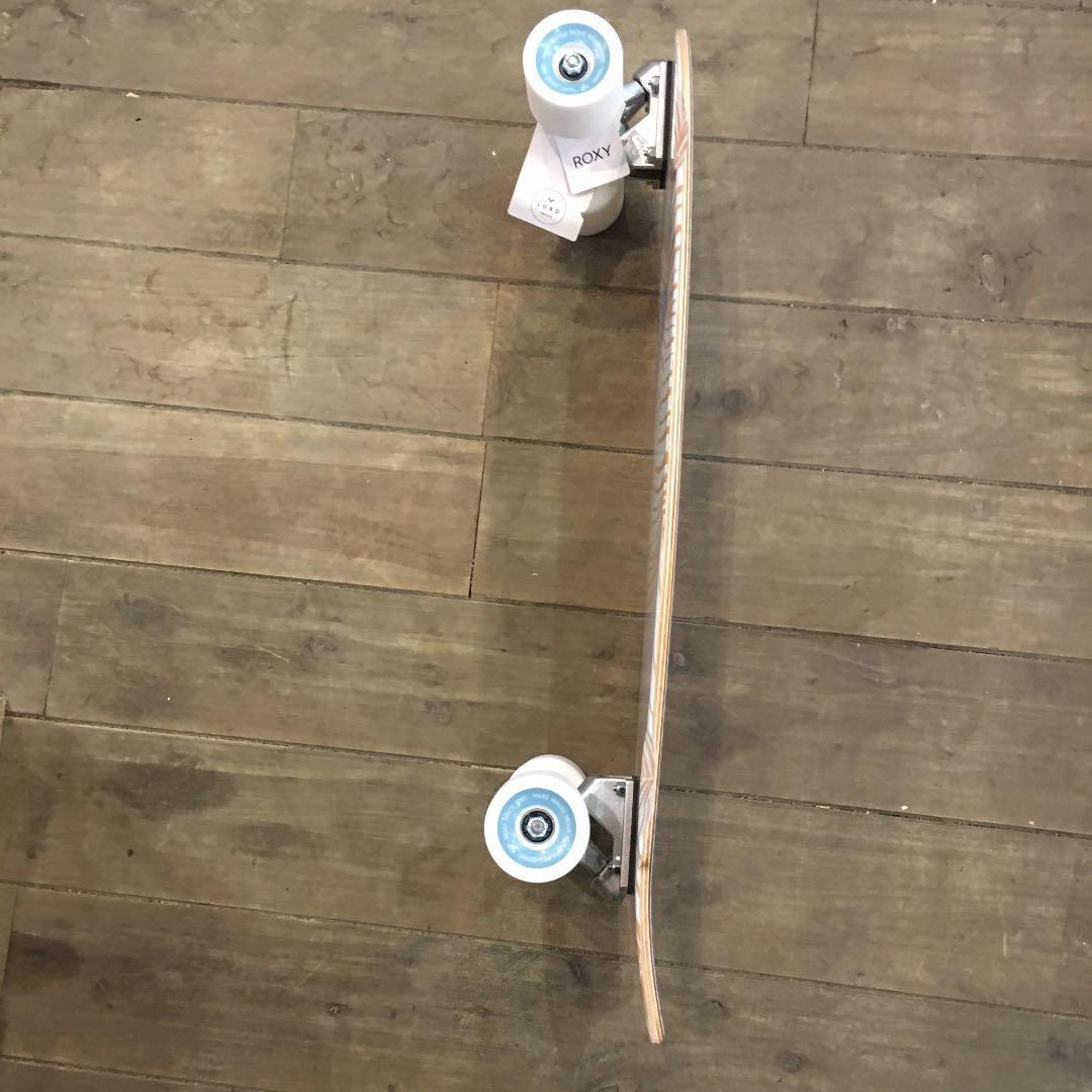 ロキシーサーフスケート超キュートでかわいいこれでサーフィンの上達間　28インチ