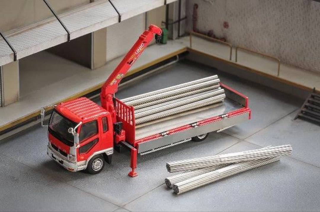 【新品】1/64 GCD 三菱 ふそう 搭載型トラッククレーン 赤