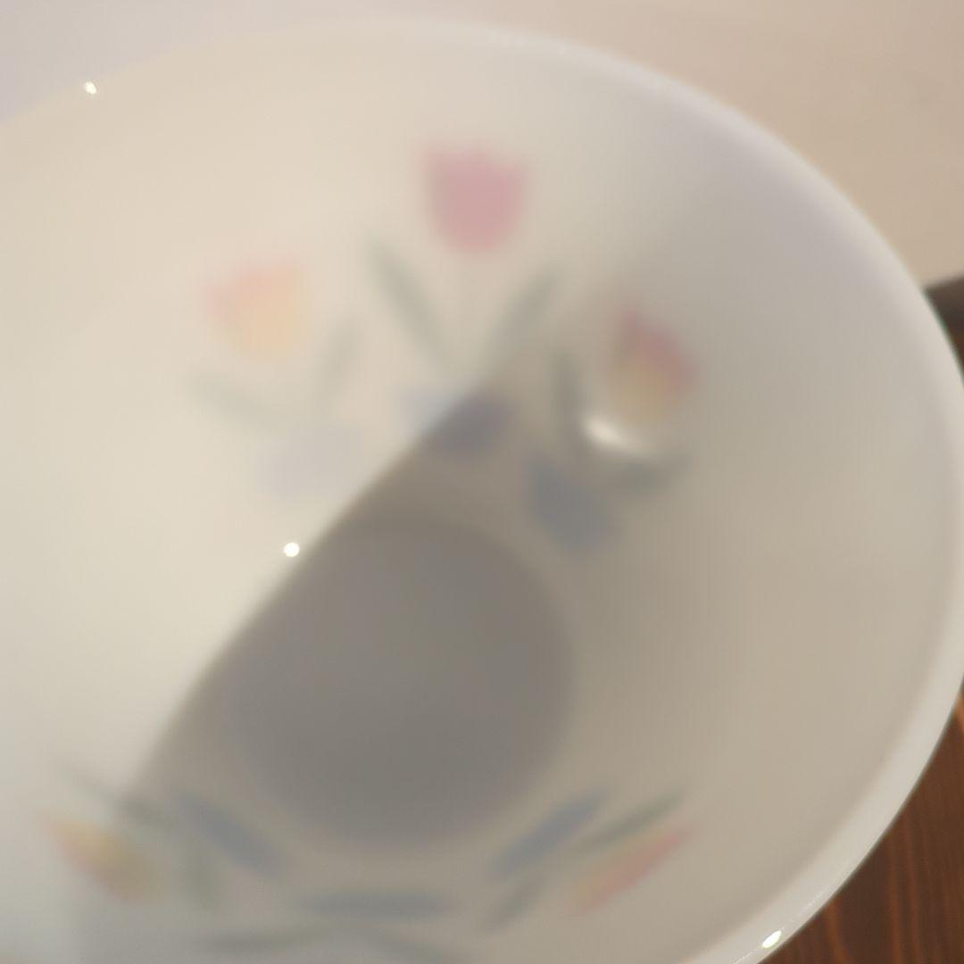 Fire-king チューリップ柄 ガラスボウル 白 (LL)