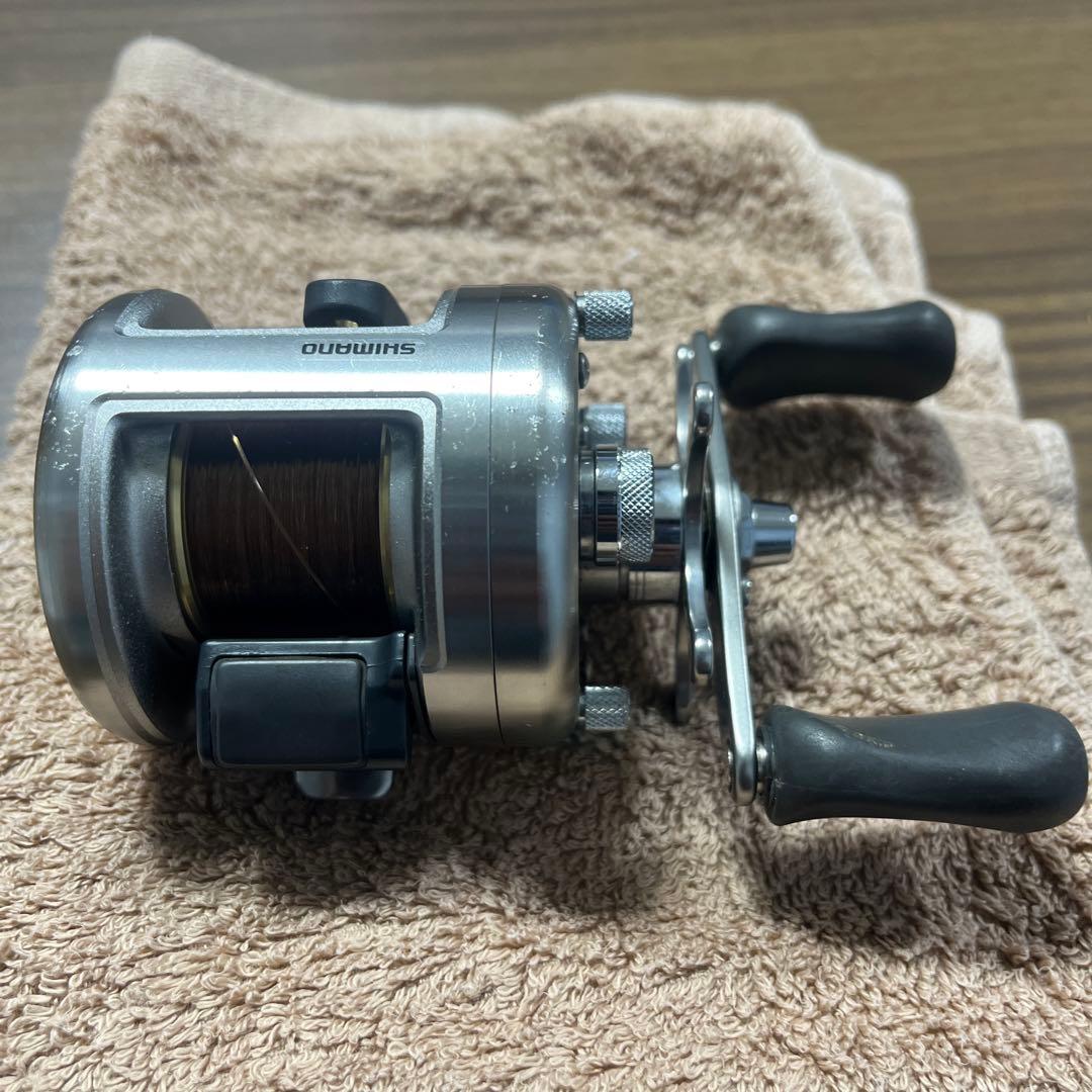 SHIMANO CALCUTTA 100 ベイトリール