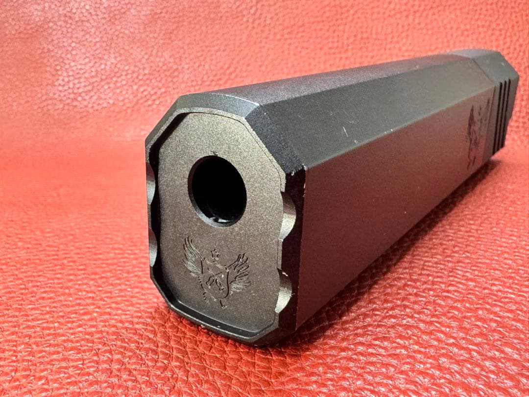 Big Dragon製 Osprey タイプ サプレッサー（リアル刻印モデル）