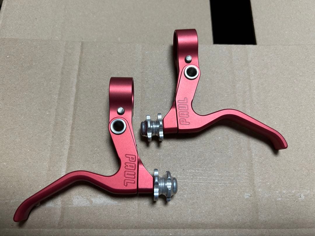 Paul Love Lever 赤　新品未使用