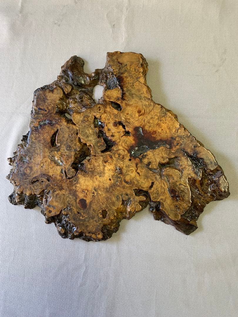 自然形状座卓　花台