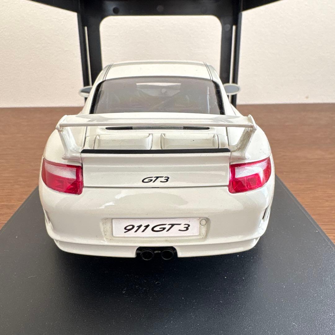 オートアート　ポルシェ　911 997 GT3 ホワイト　1/18 ミニカー