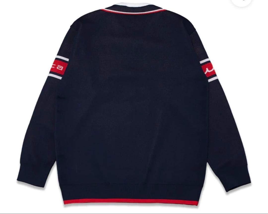 ムータ　Vネック ニット