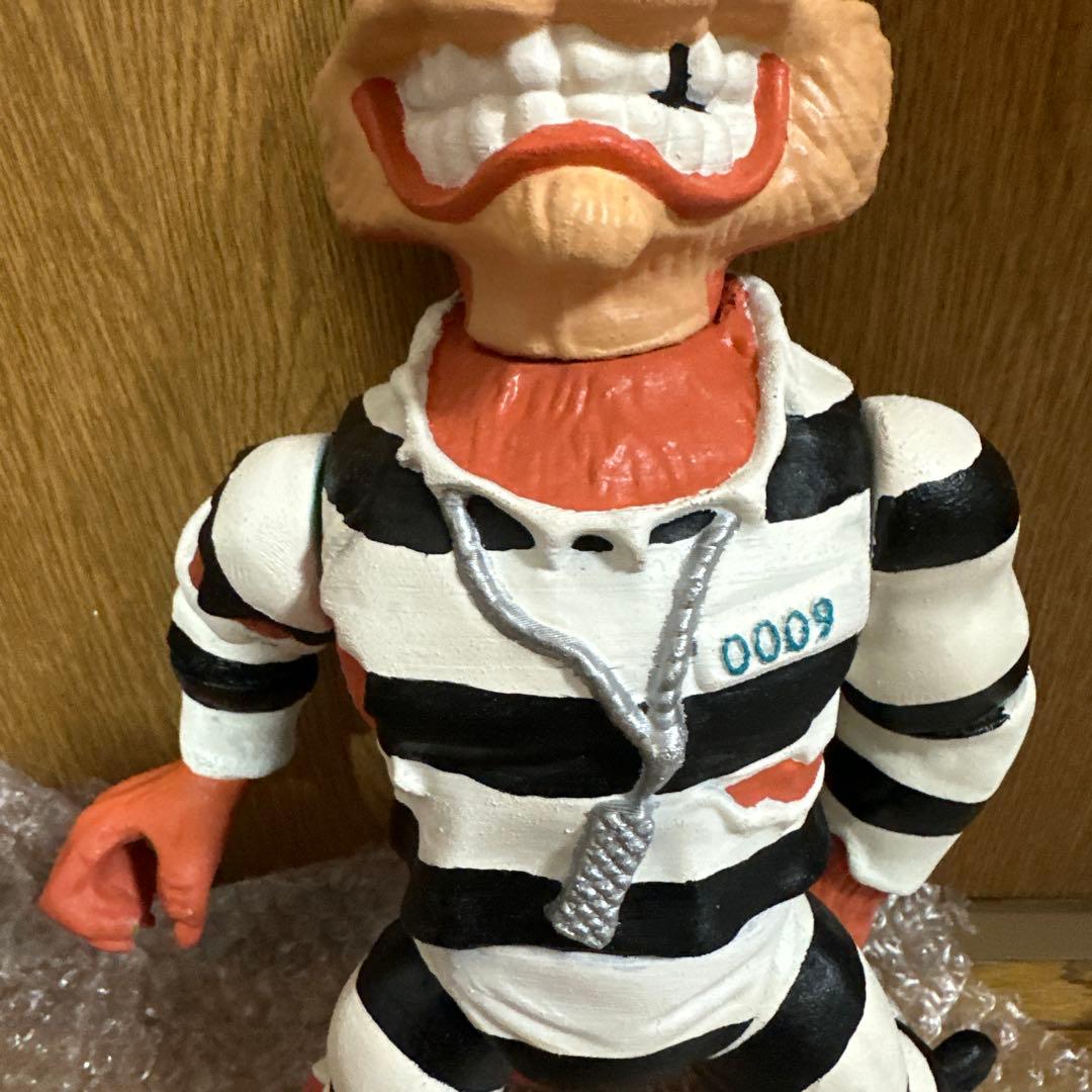 ミュータント　タートルズ　ネコ