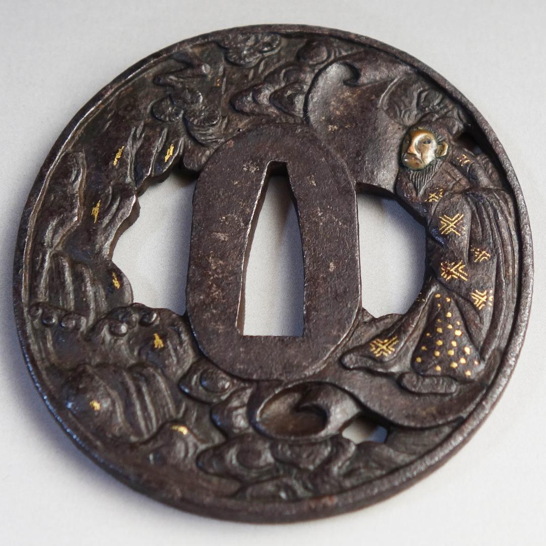 【岩窟賢人巻物図鍔 銅象嵌】 鍔 鐔 鉄地 刀装具 日本刀 武具 江戸 骨董