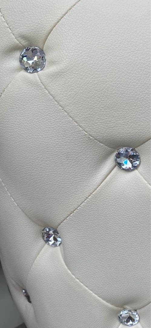 豪華なキラキラ♦️大粒ビジュー♦️高級 ホワイト スツール♦️オットマンにも♦️送料込